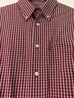Dockers Button Up Shirt Mens Red Plaid No Wrinkle Small 14 14.5 Casual